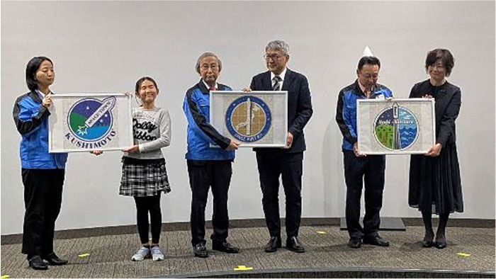 応援メッセージが刻印された特性シール（デカール）の引継ぎ